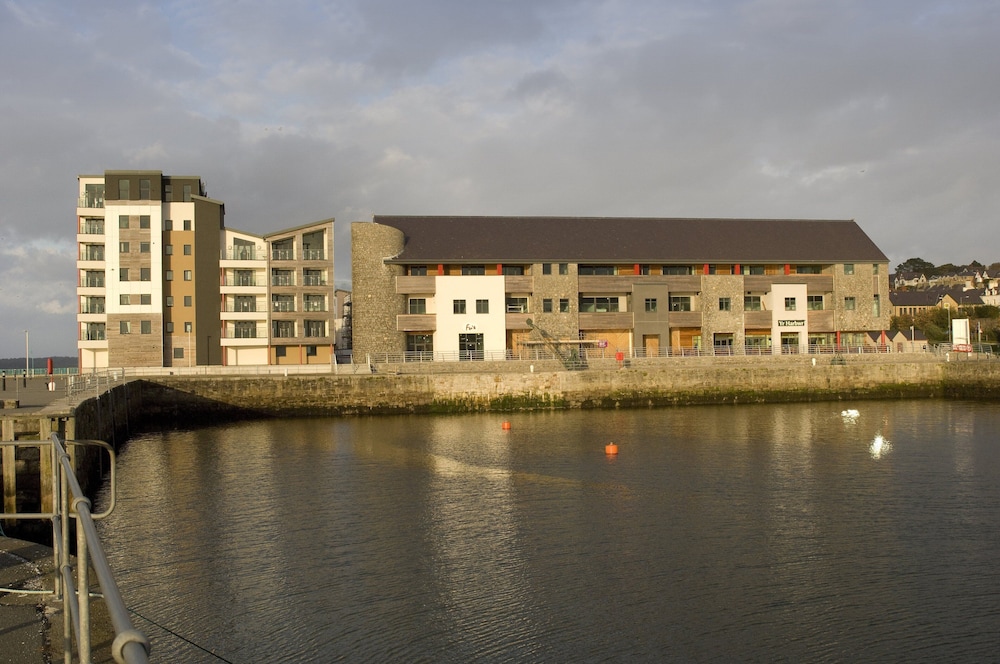 Premier Inn Caernarfon 27/31