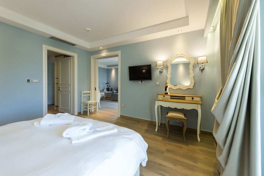 Adams Hotel 16/44