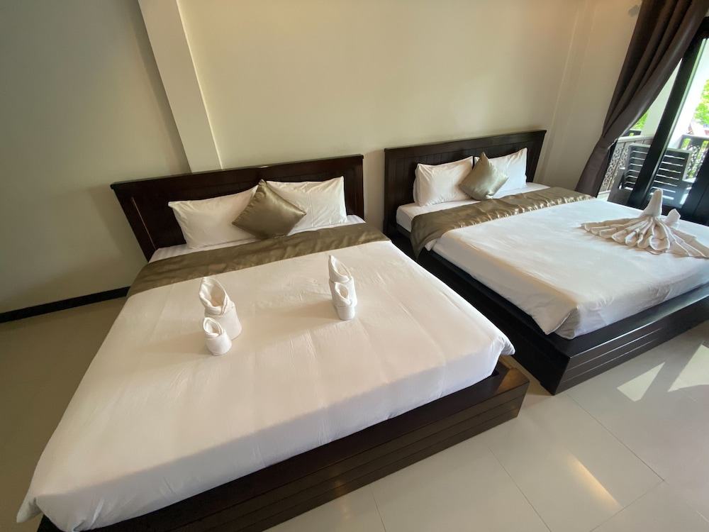 Baan Kiangnam Pattaya 12/50