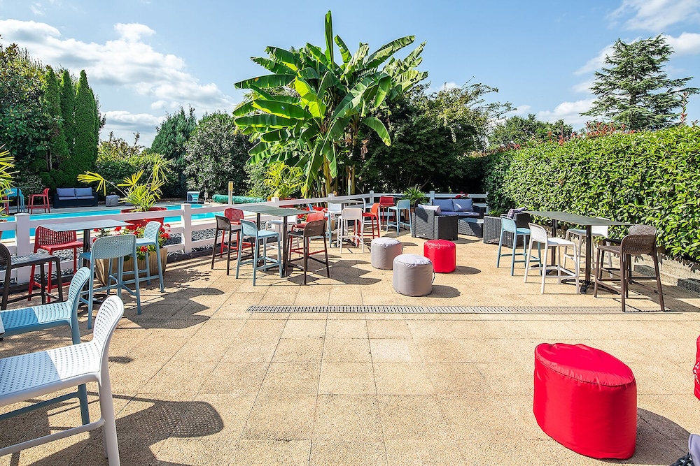 Inter Hotel Le Luy de Bearn 30/34