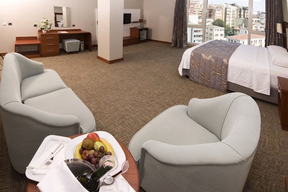 Innpera Hotel 34/50