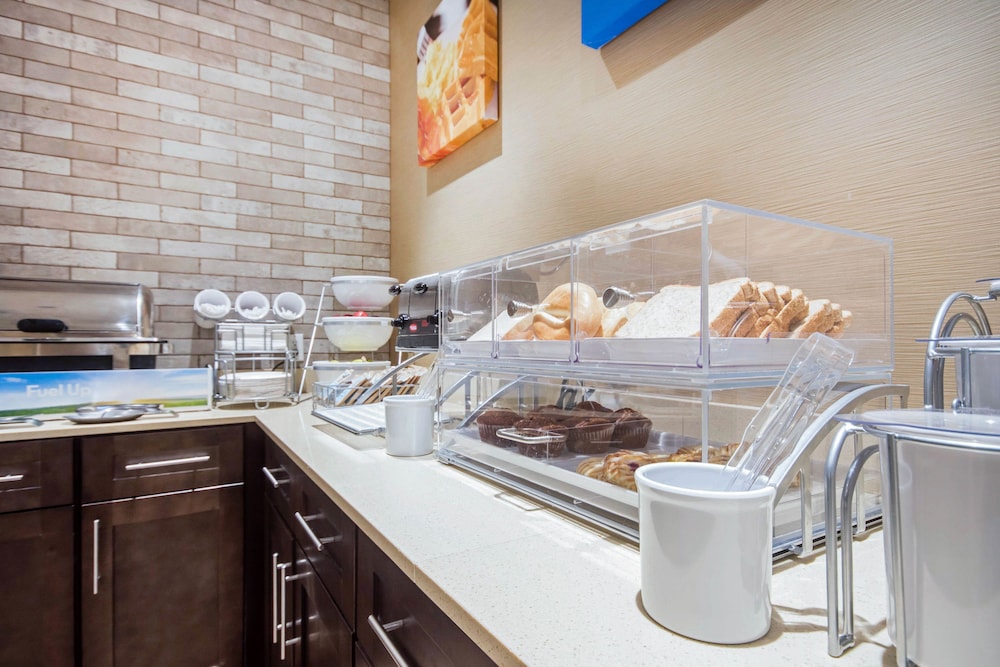 Comfort Inn & Suites Merritt BC 36/45