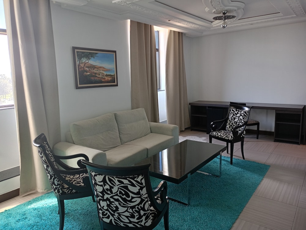 Hotel Jardy 35/56