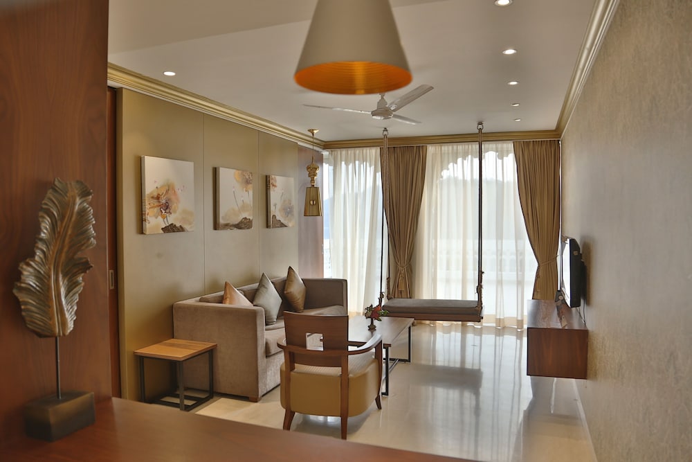 JAISAMAND ISLAND RESORT 43/67
