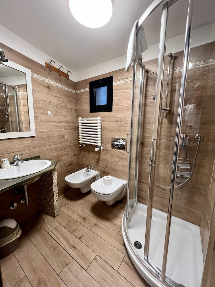 ECONOMY, DOUBLE BED