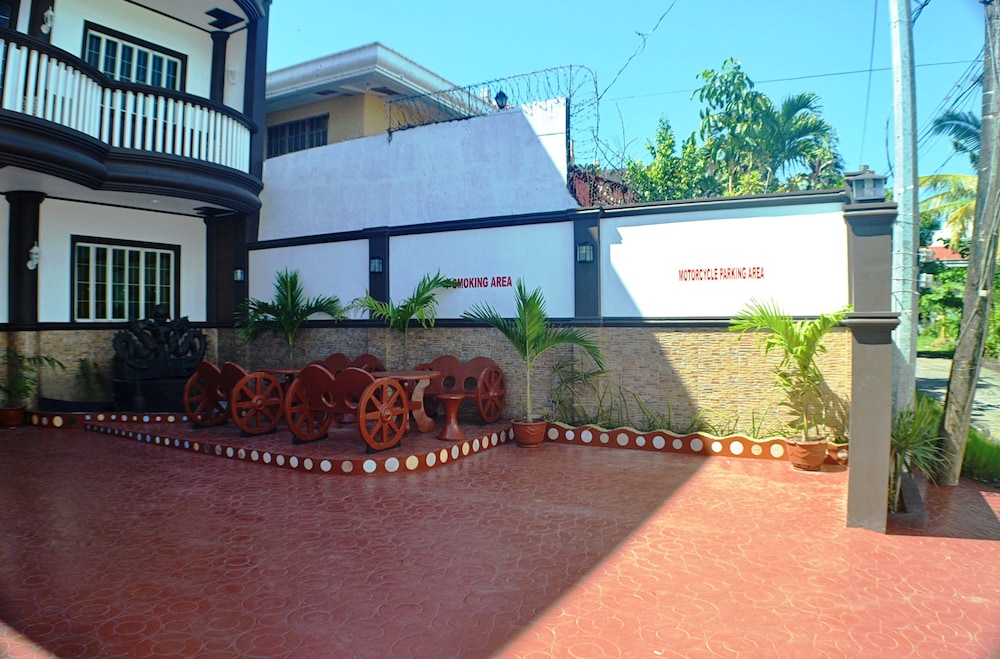 Mayon Backpackers Hostel 33/35