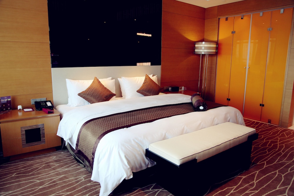 CROWNE PLAZA YANGZHOU 16/78