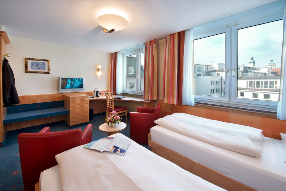Torbrau Hotel 27/66