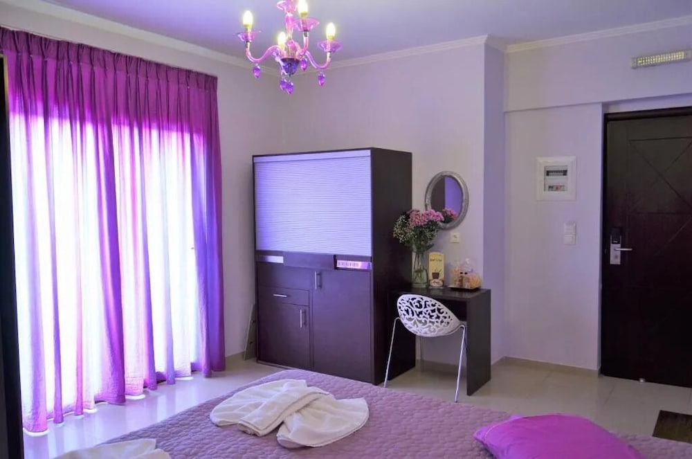 Areti Suites 25/50