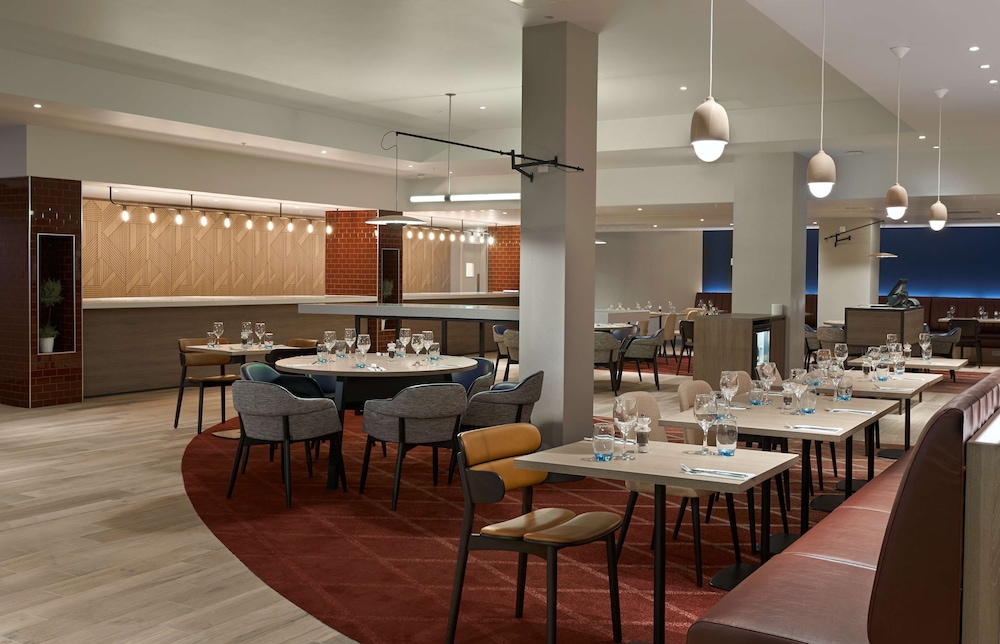 HYATT PLACE LONDON HEATHROW AIRPORT 58/77