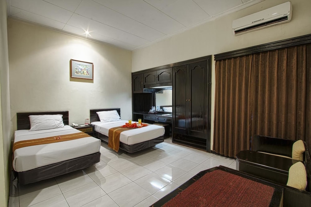 Hotel Montana Dua Malang 7/50