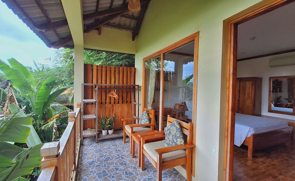 Ancarine Beach Resort 54/72