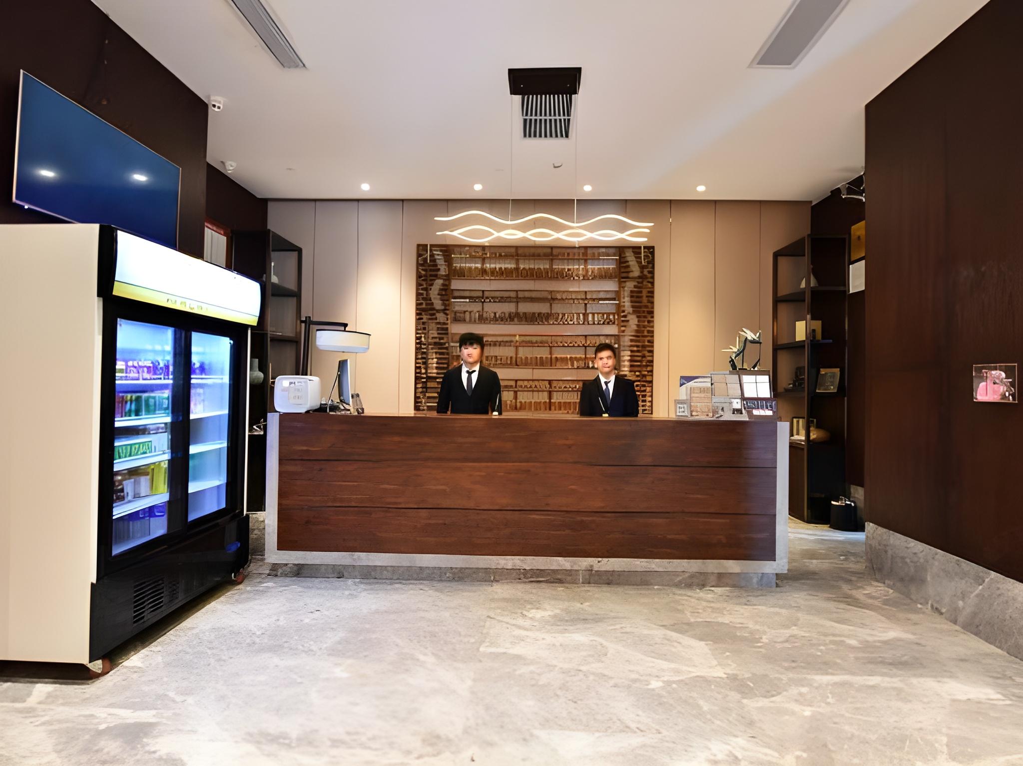 Dynasty Hotel (Shenzhen Futian Port) 12/62