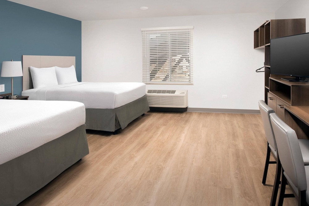WoodSpring Suites Chicago Tinley Park 26/39