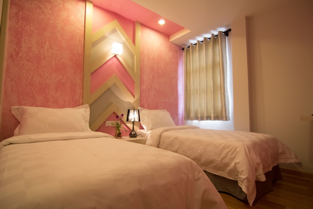 SUPERIOR, TWIN BEDS