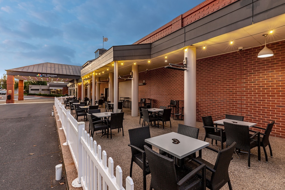 All Seasons Resort Hotel 49/66