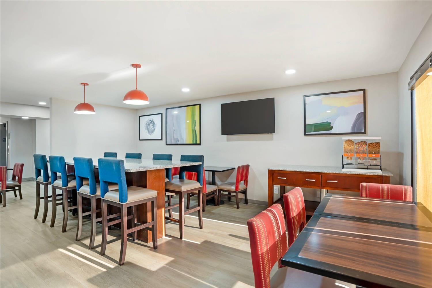 Comfort Inn Livingston AL 25/31