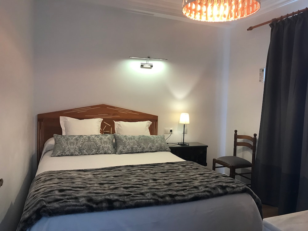 Hostal Alhambra 18/50