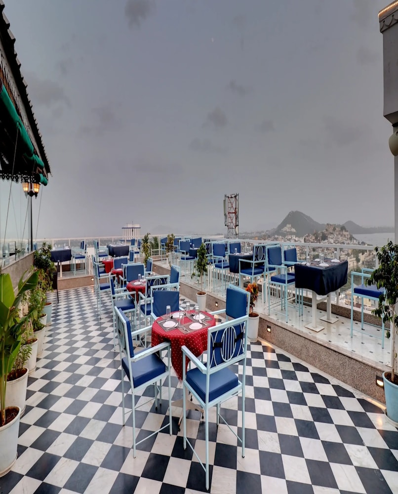 Hotel Darbargarh Udaipur 37/50