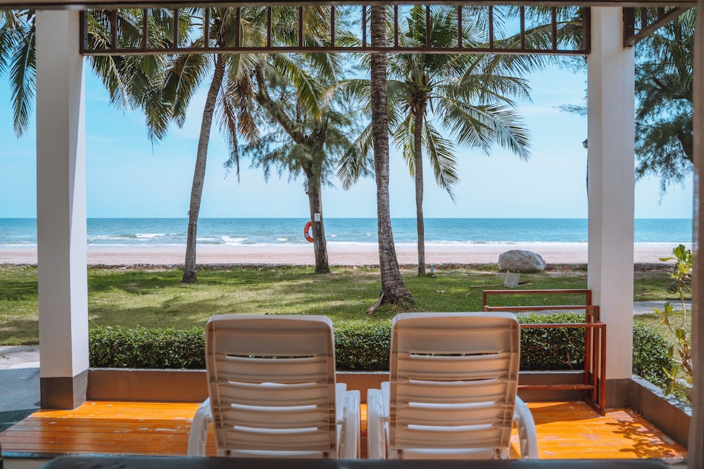 Chaolao Tosang Beach Hotel 4/60