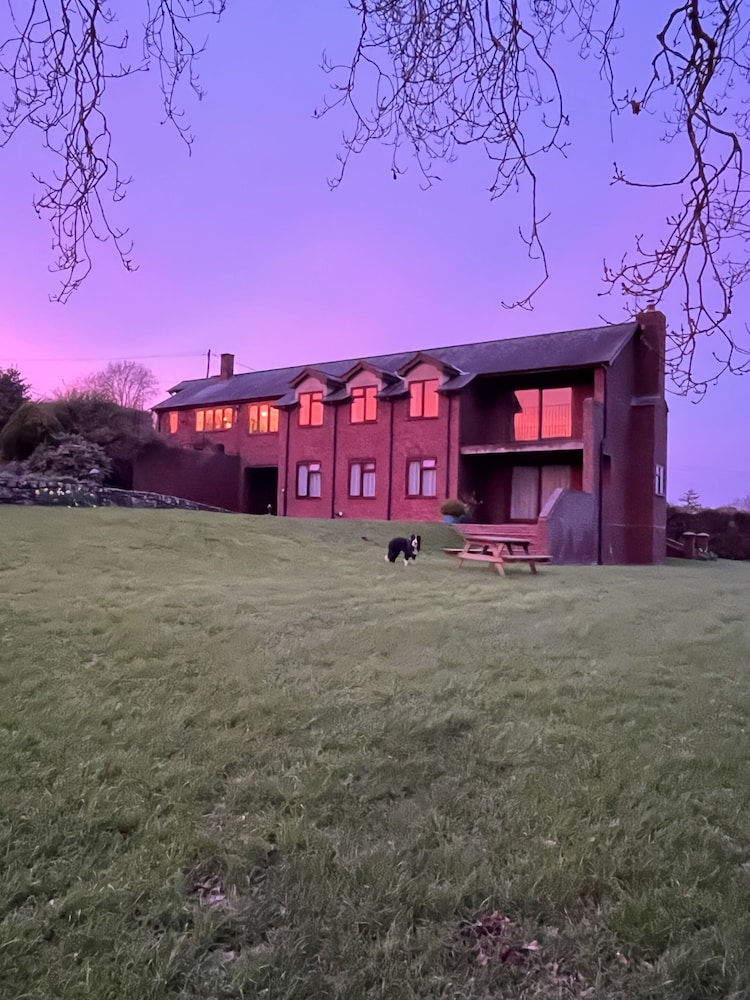 Lower Thornton Farm 38/46
