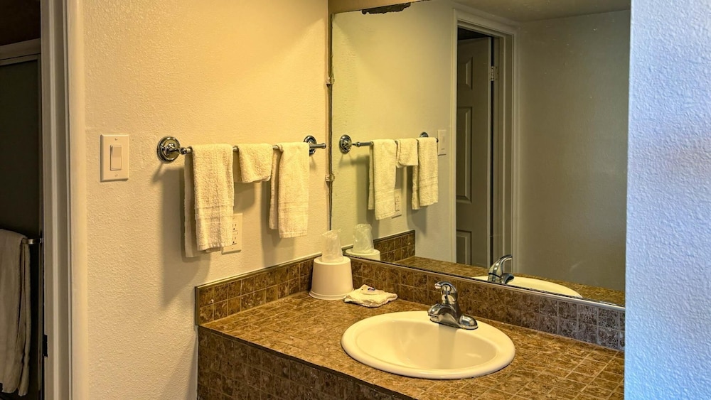 Motel6 Selma, CA 52/57