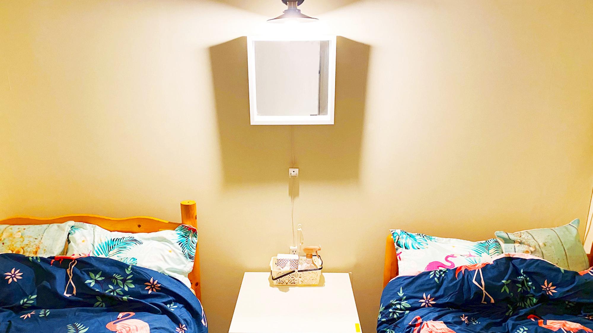 Private, Twin Beds