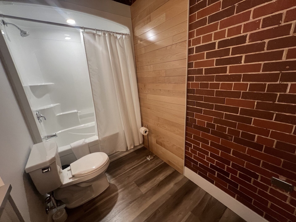 Station 1 - Suites Boutique Hotel 46/50