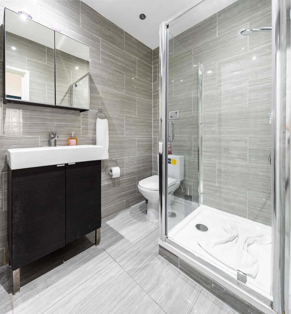 Vilenza Hotel 47/50