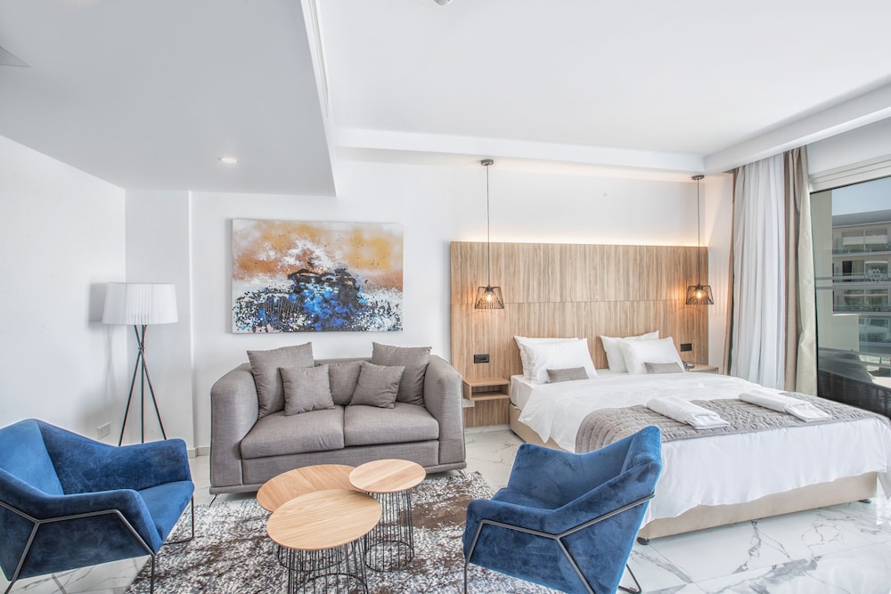 Blue Ivy Hotel And Suites 29/46