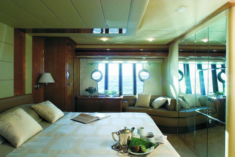 Hansan Marina Hotel Resort 38/63
