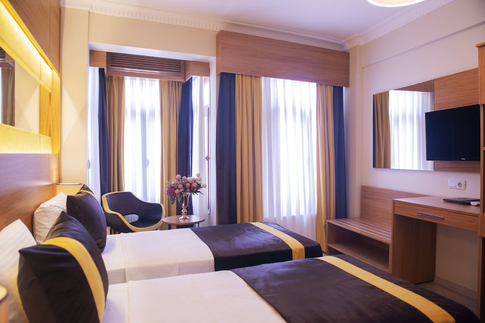 Karamans Sirkeci Suites Hotel 8/26