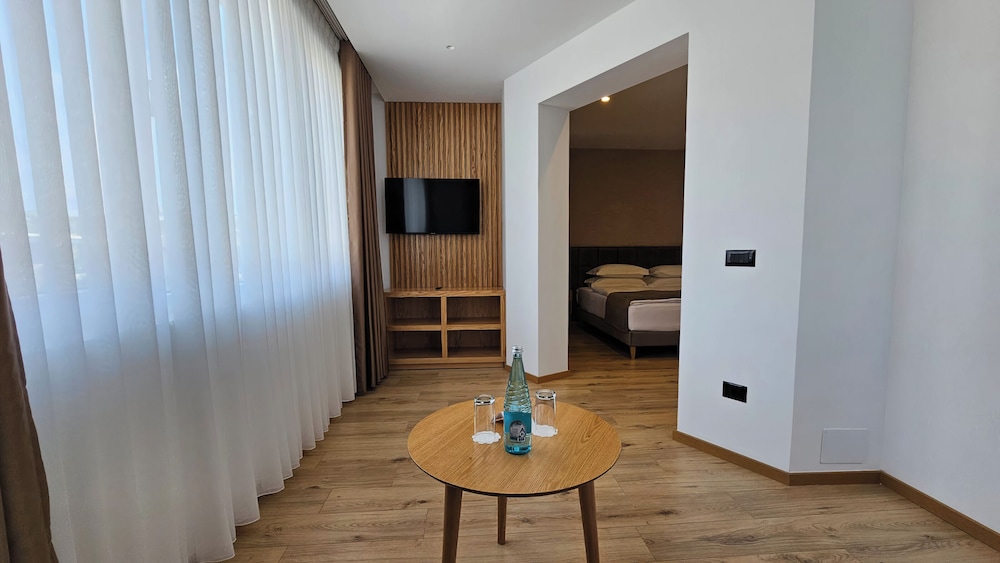 Hotel Sibb 50/63