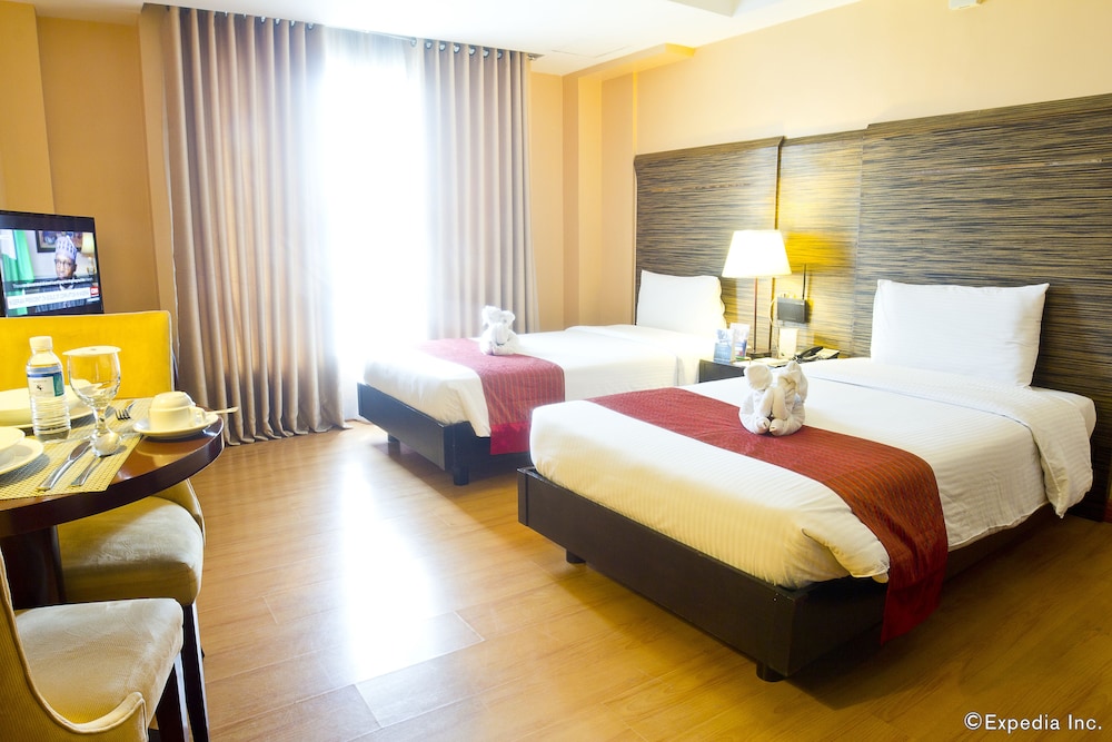 Lancaster Hotel Manila 12/45