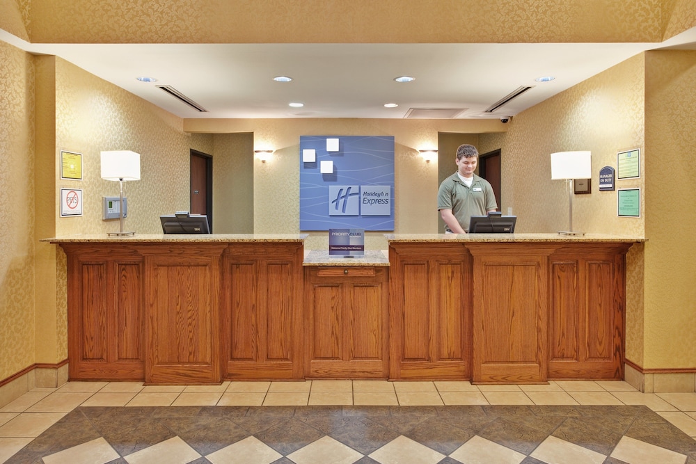 Holiday Inn Express Hotel Suites Paragould 5/60