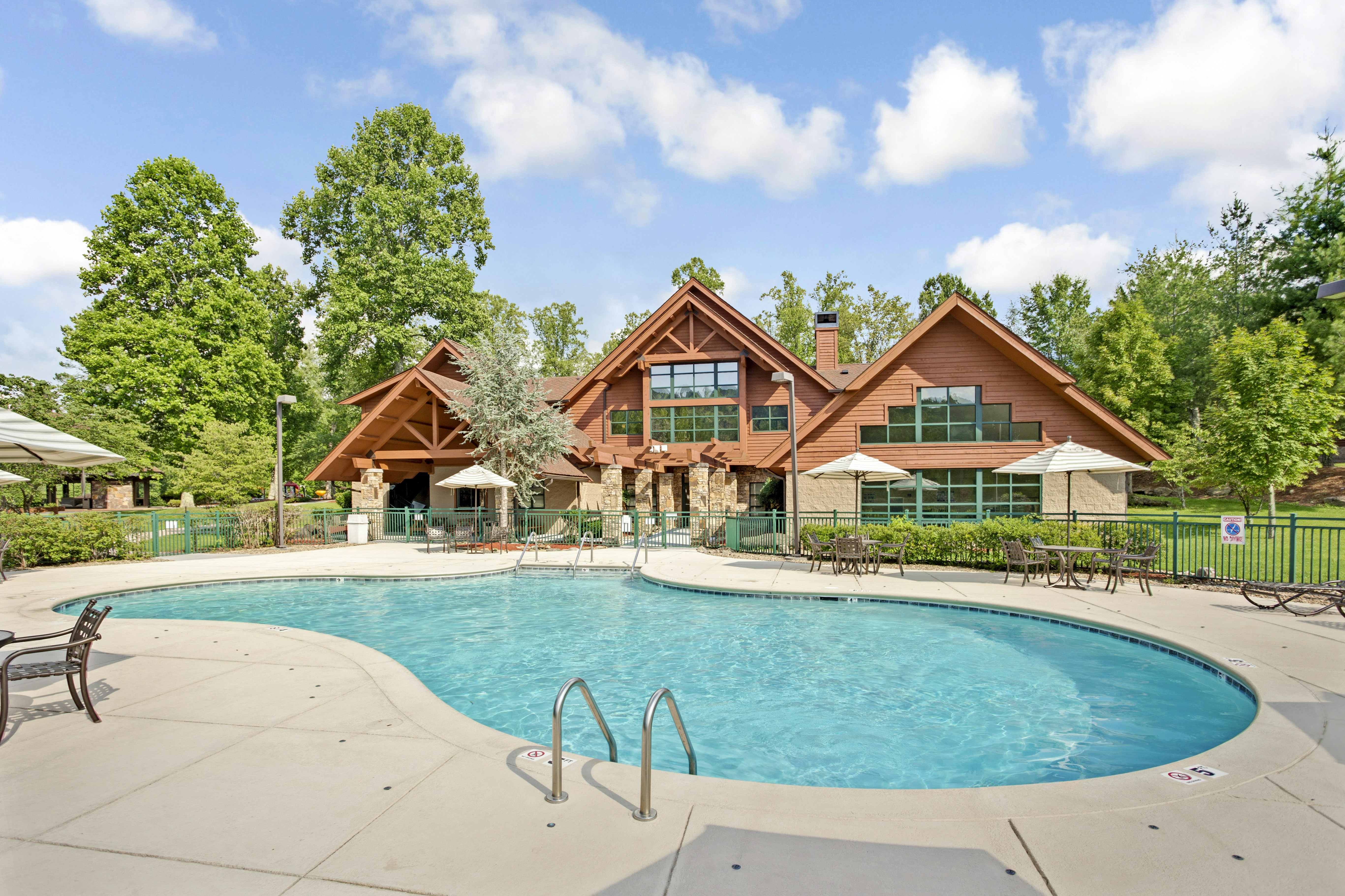 Hilton Vacation Club Bent Creek Golf Village Gatlinburg 52/53