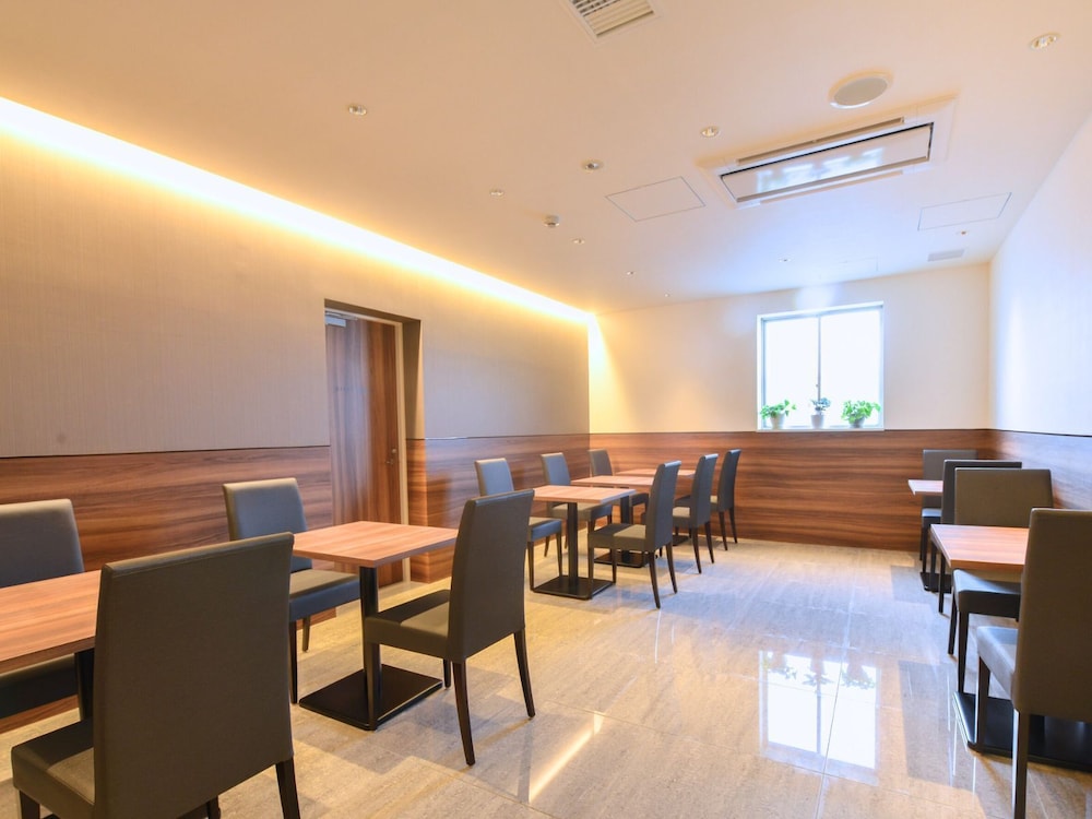 Sakura Garden Hotel 40/50