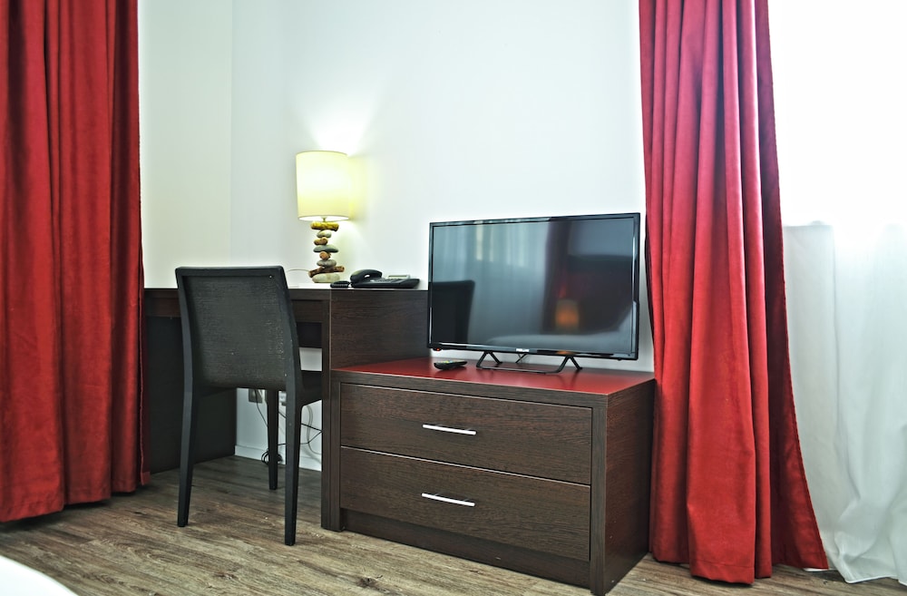 RESIDHOTEL LILLE VAUBAN(FORMERLY COSY S LILLE VAUBAN APARTHOTEL) 53/70