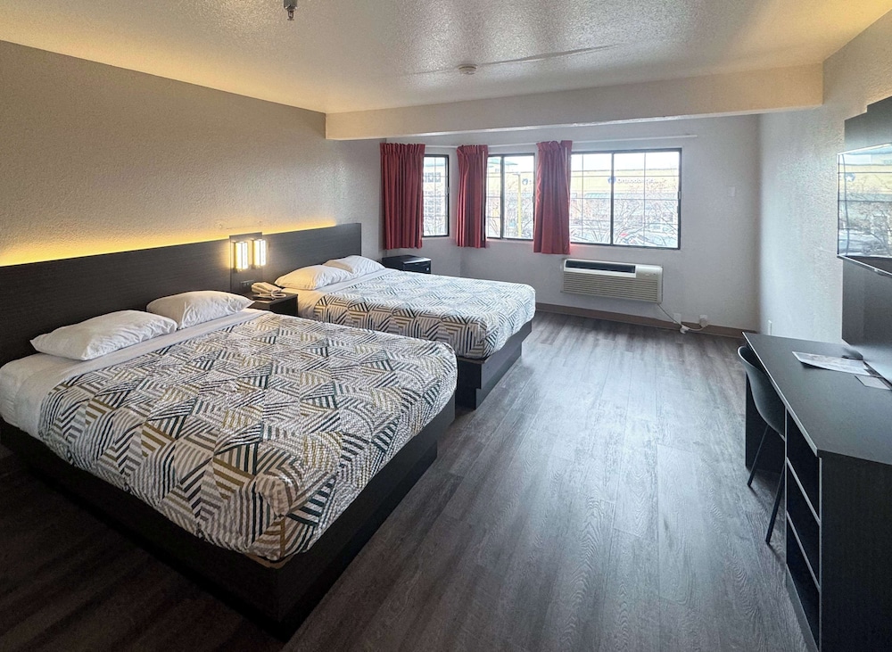 Motel6 Glenview, IL - Chicago North 23/60