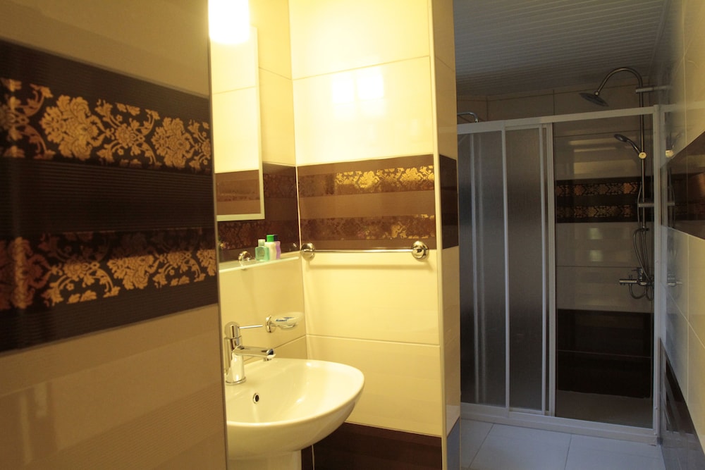 Ozkavak Hotel Kaleici 43/45