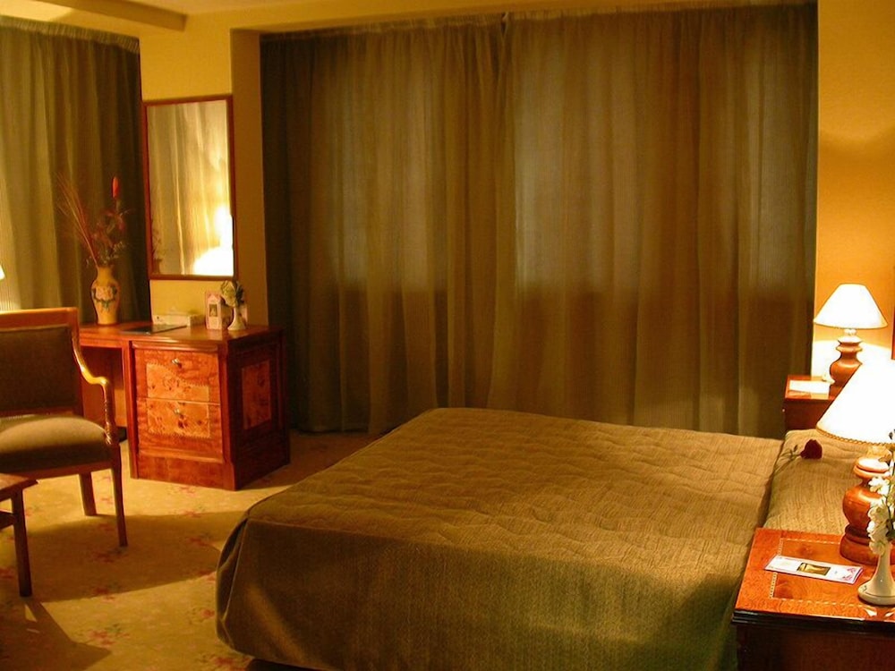 Orchid Hotel 20/34