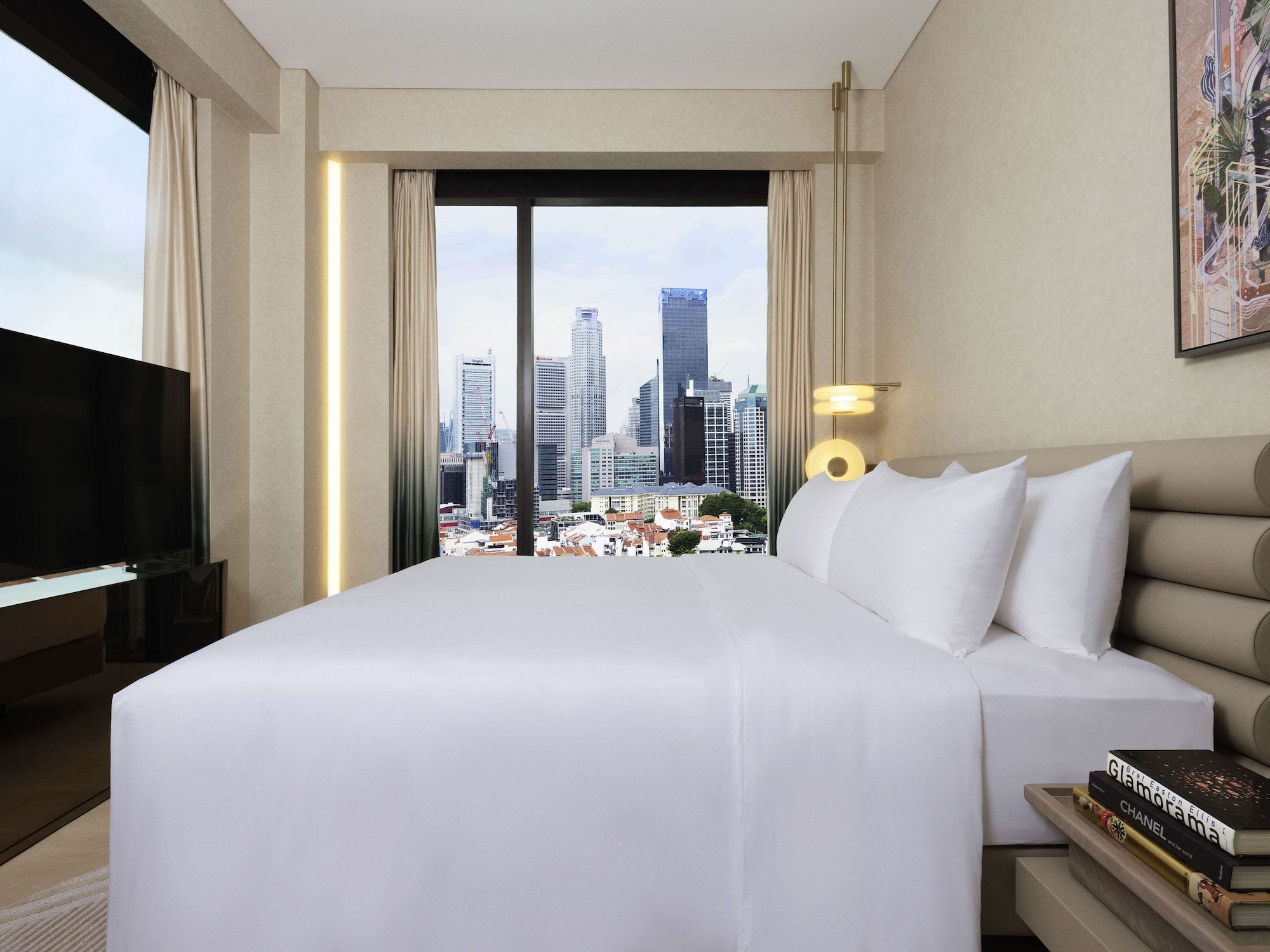 SIGNATURE, CITY, KING BED