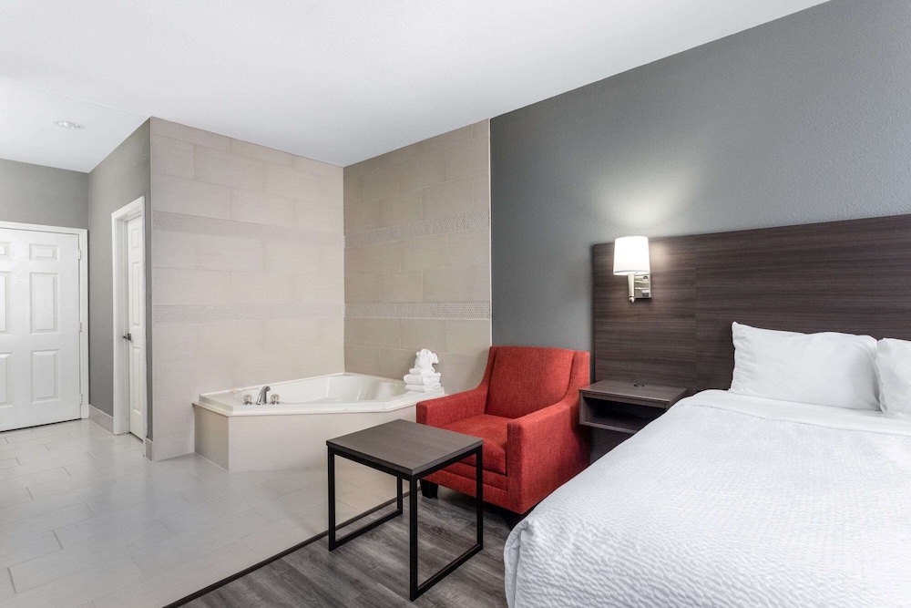 Ramada By Wyndham Sellersburg/Louisville North 13/69