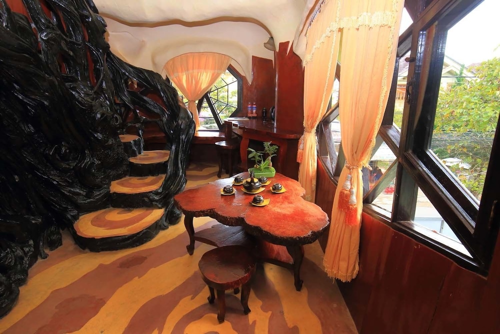 Crazy House 37/66