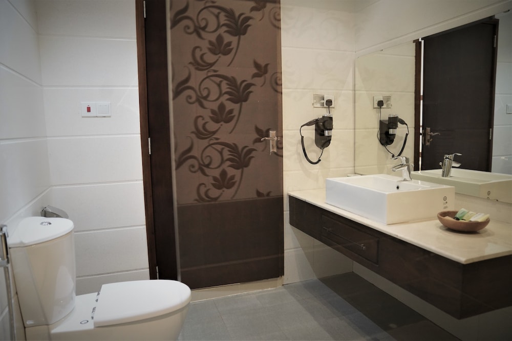 Avasta Resort And Spa 50/50