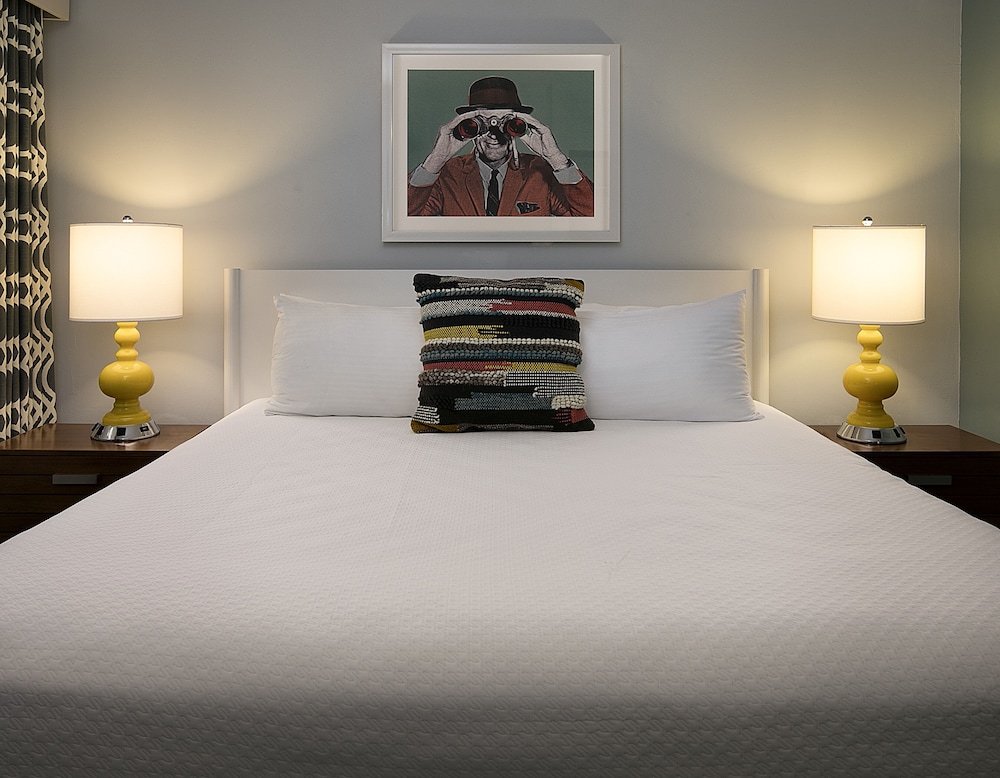 La Jolla Cove Suites 26/65