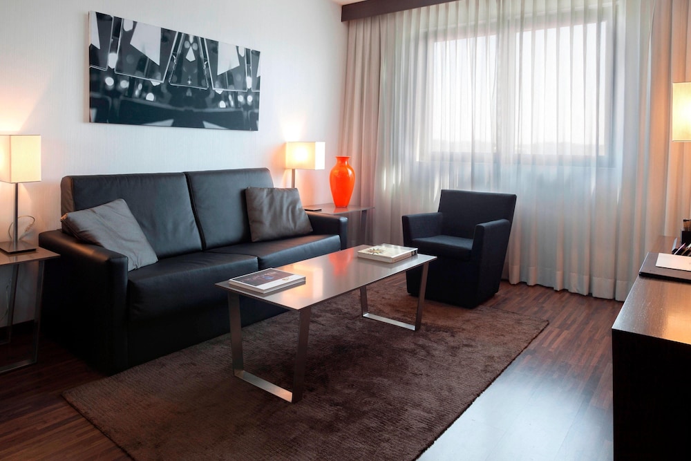 Ac Hotel Vicenza By Marriott 16/28
