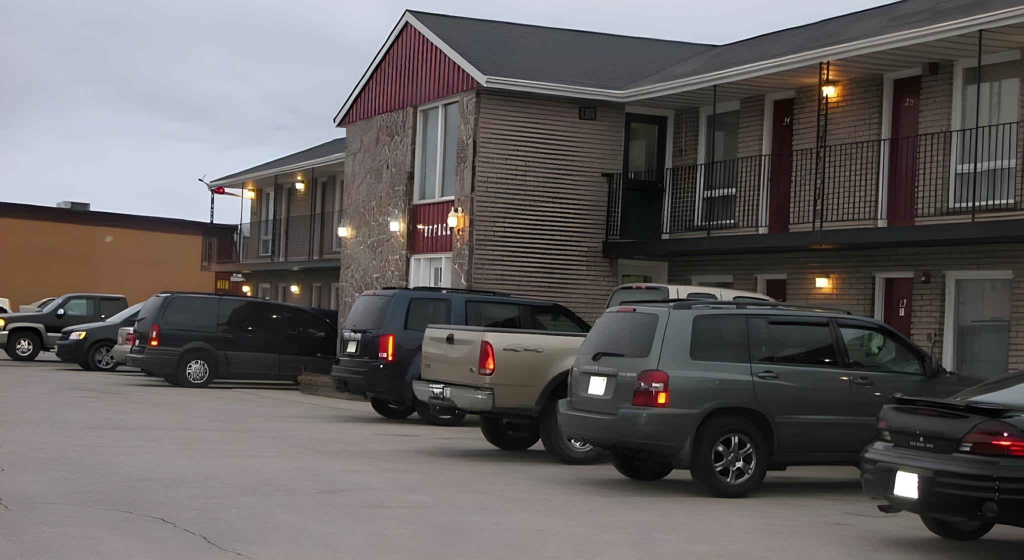 Knights Inn Kincardine 26/35