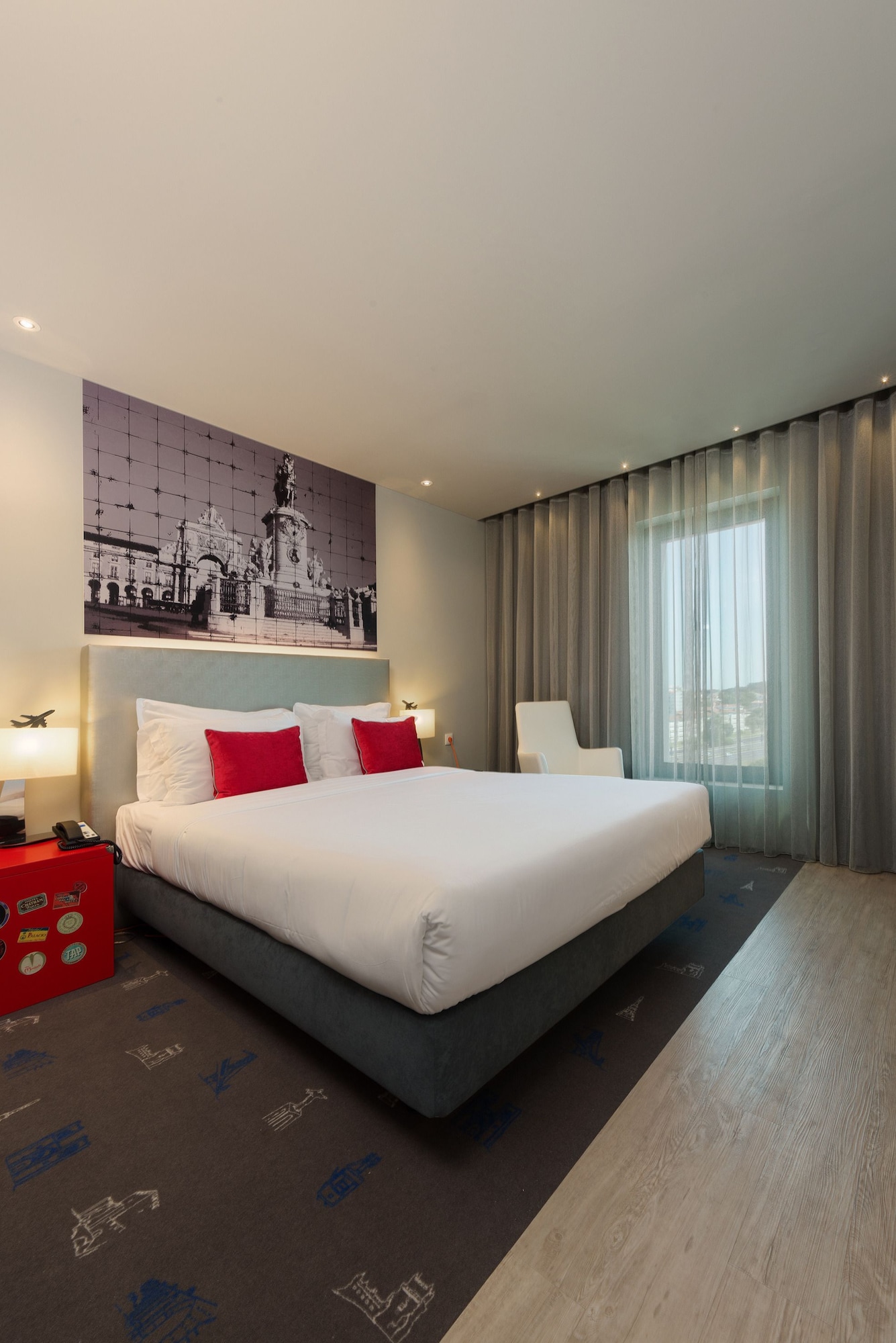 Melia, Murphy Bed, Queen Bed
