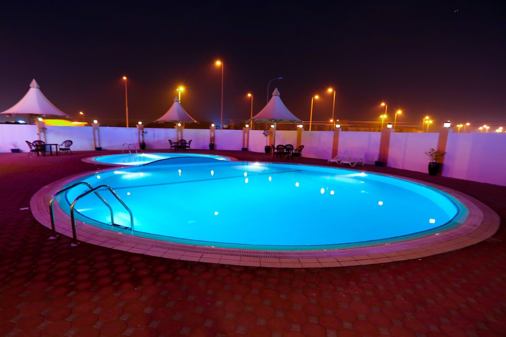Remas Hotel Suites 31/33